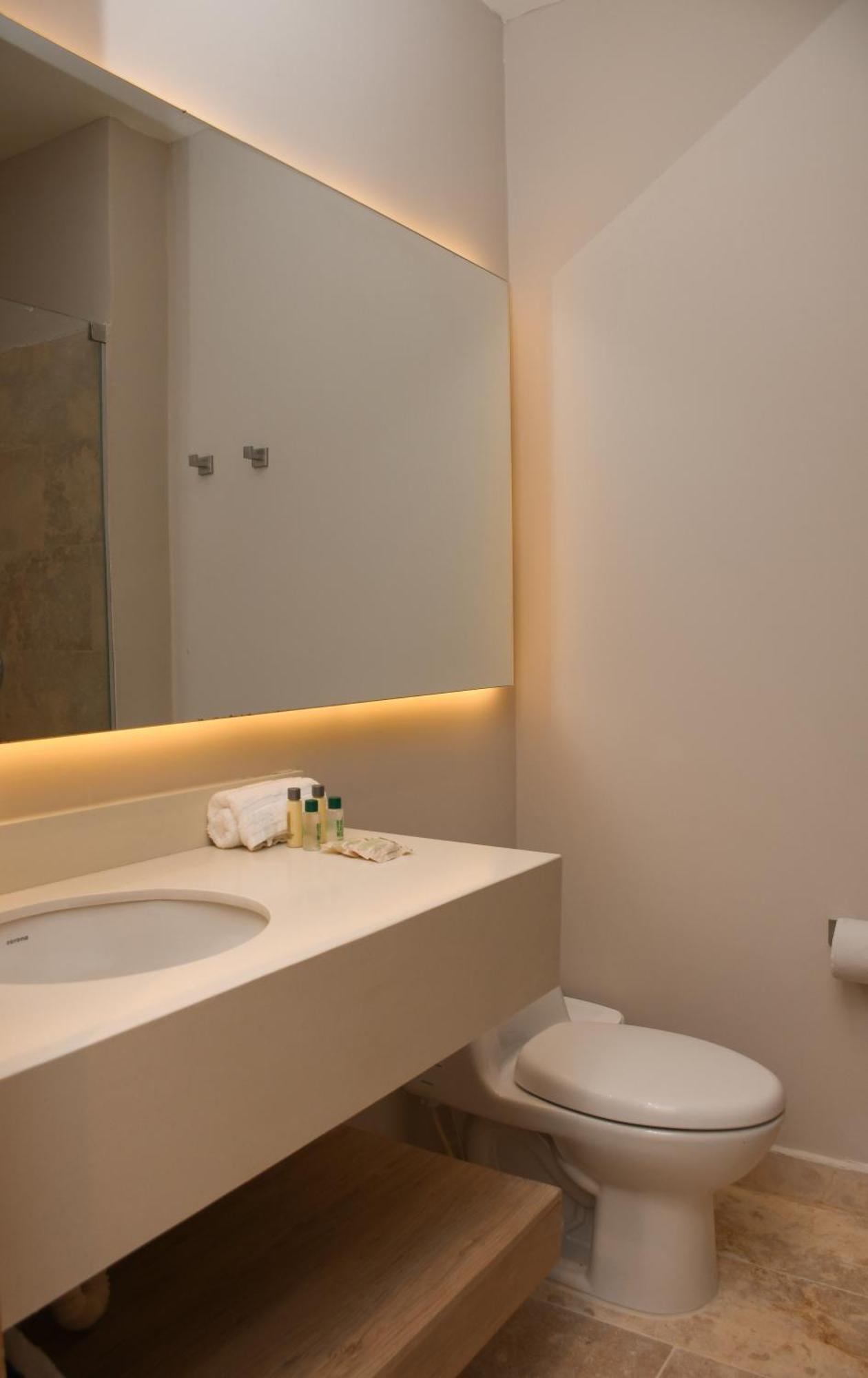 Ciela Hotel *